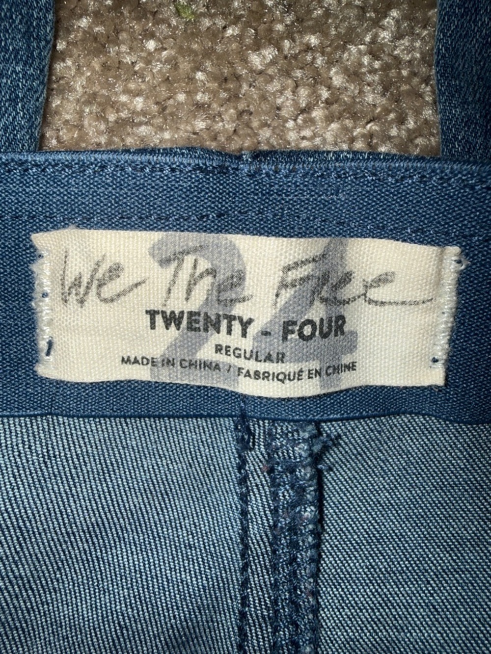 We The Free People Women's High-Rise Flare Jeans in Medium Blue Wash 24. B2 - Picture 2 of 6
